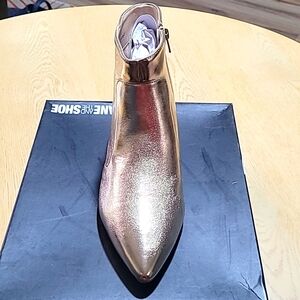 Jane & the Shoe gold ankle booties